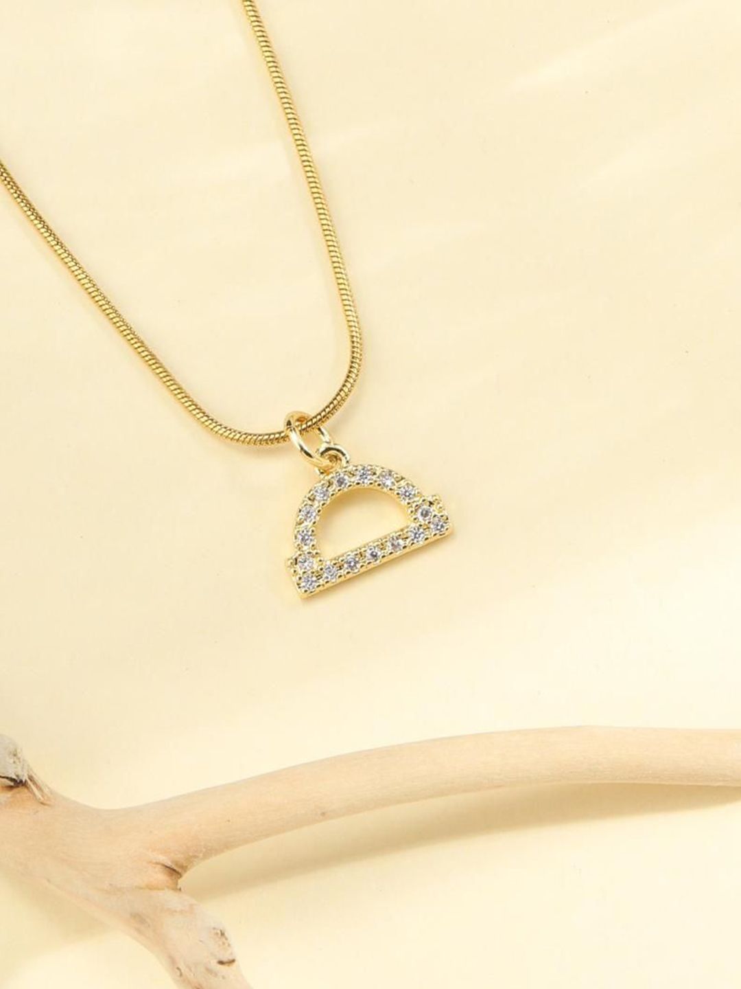 SALTY Circular Artificial Stone Studded Pendant with Chain