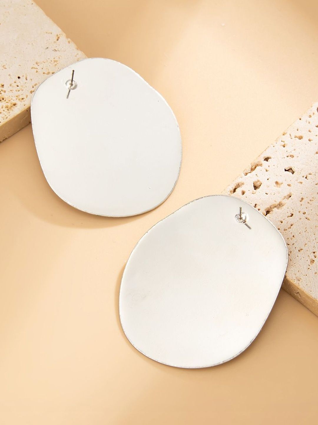 Oval Studs Earrings