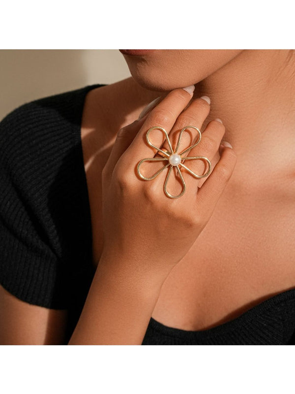 SALTY Floral Finger Ring