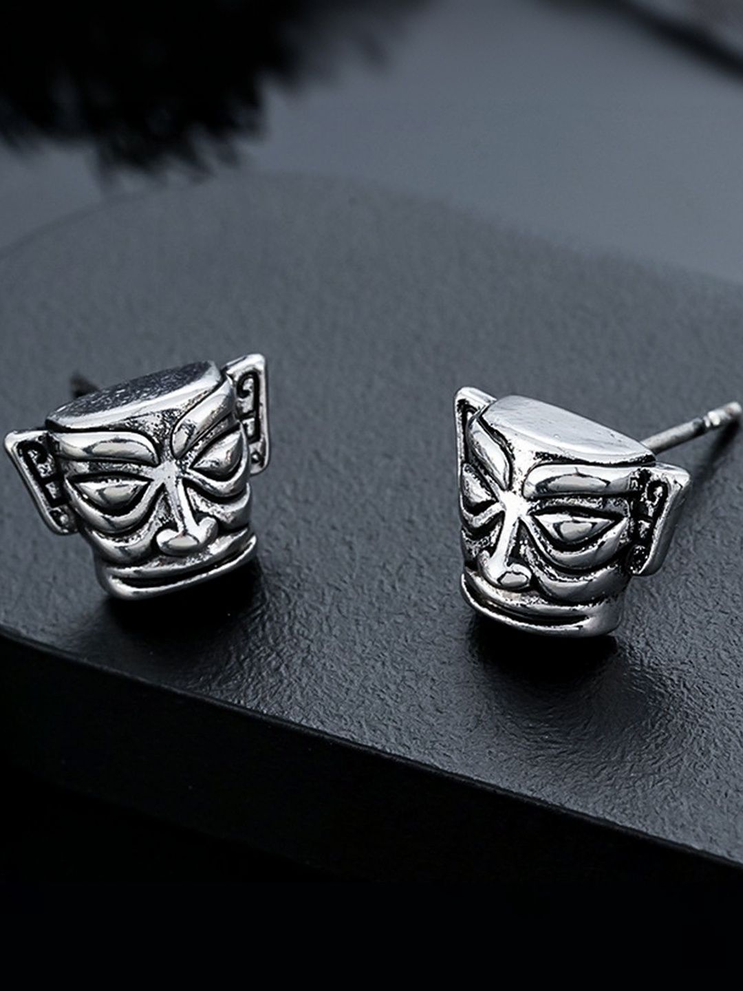 Classic Studs Earrings