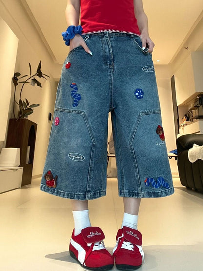 Women Regular Fit Mid-Rise Light Fade Embroidered Cropped Jeans