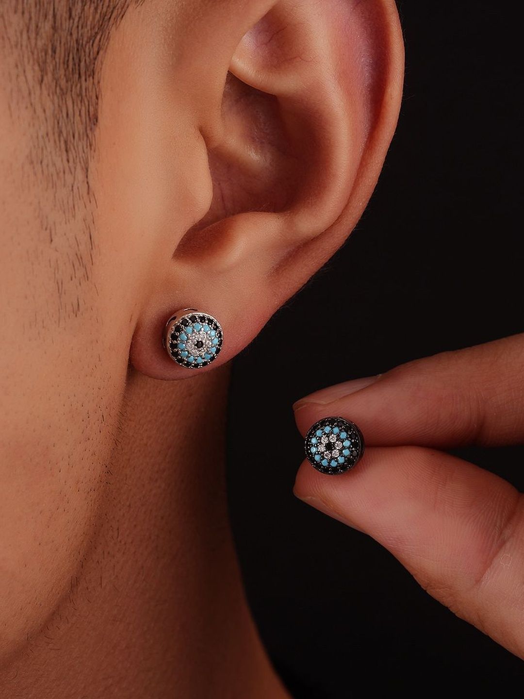 Men Silver-Plated Zircon Studded Circular Shaped Studs