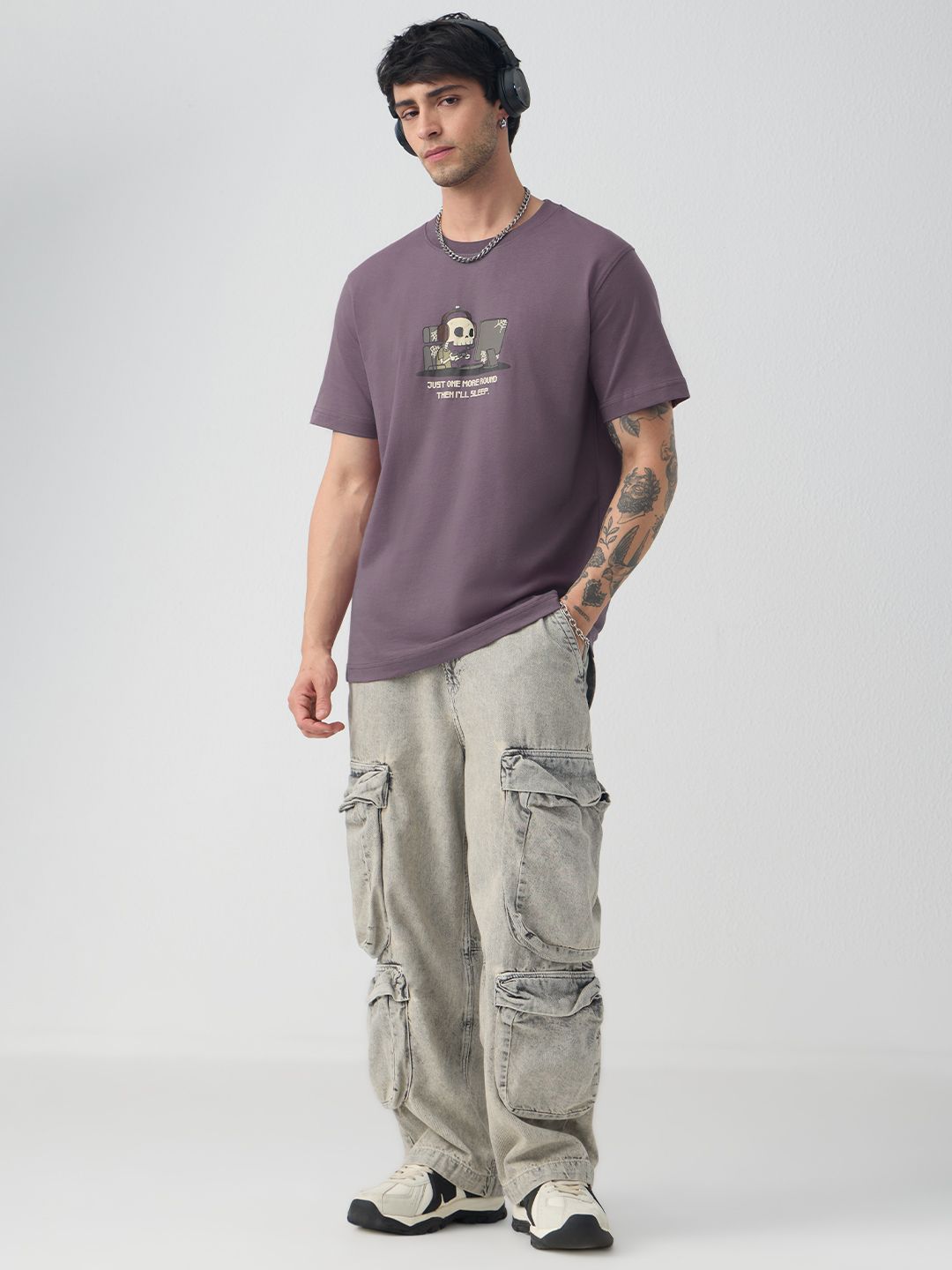 Men Relaxed Fit Printed Mauve T-Shirts
