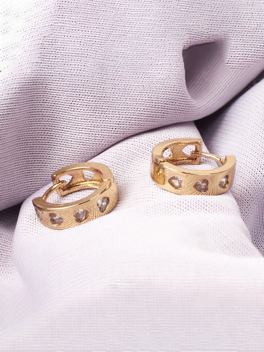 SALTY Stone Studded Circular Alba Minimal Studs