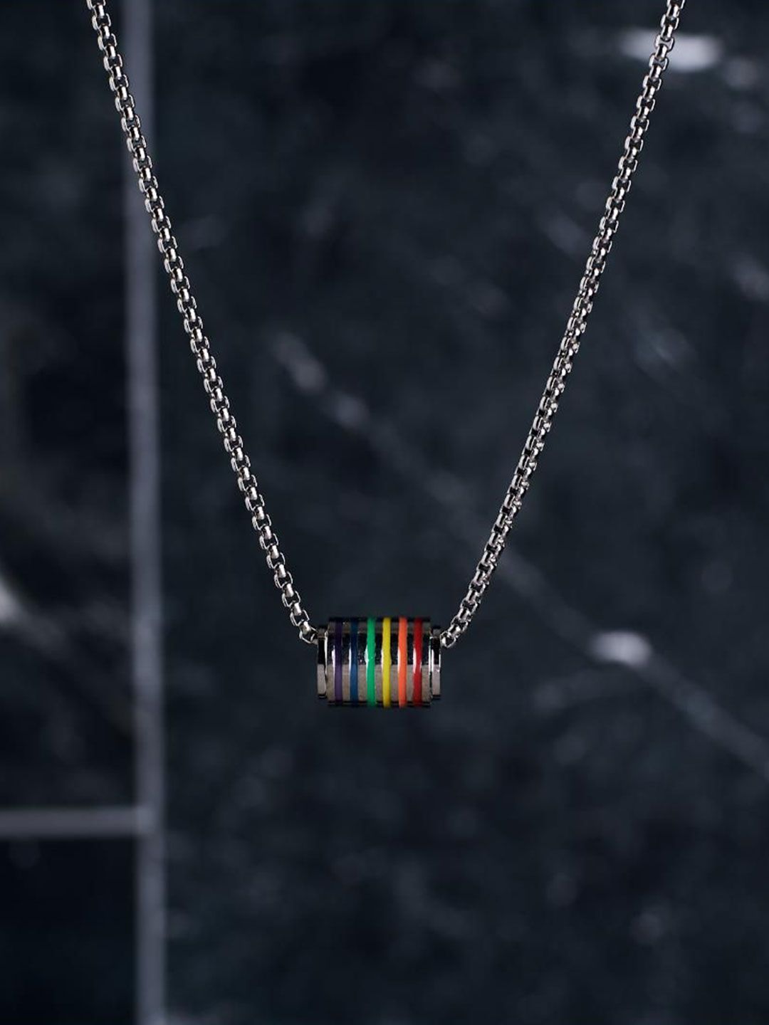 SALTY Men Rainbow Rotate -Shaped Pendants With Chains