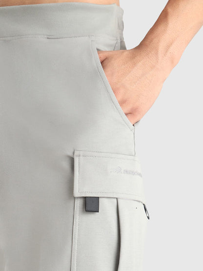 Men Regular Fit Mid-Rise Cargo Shorts