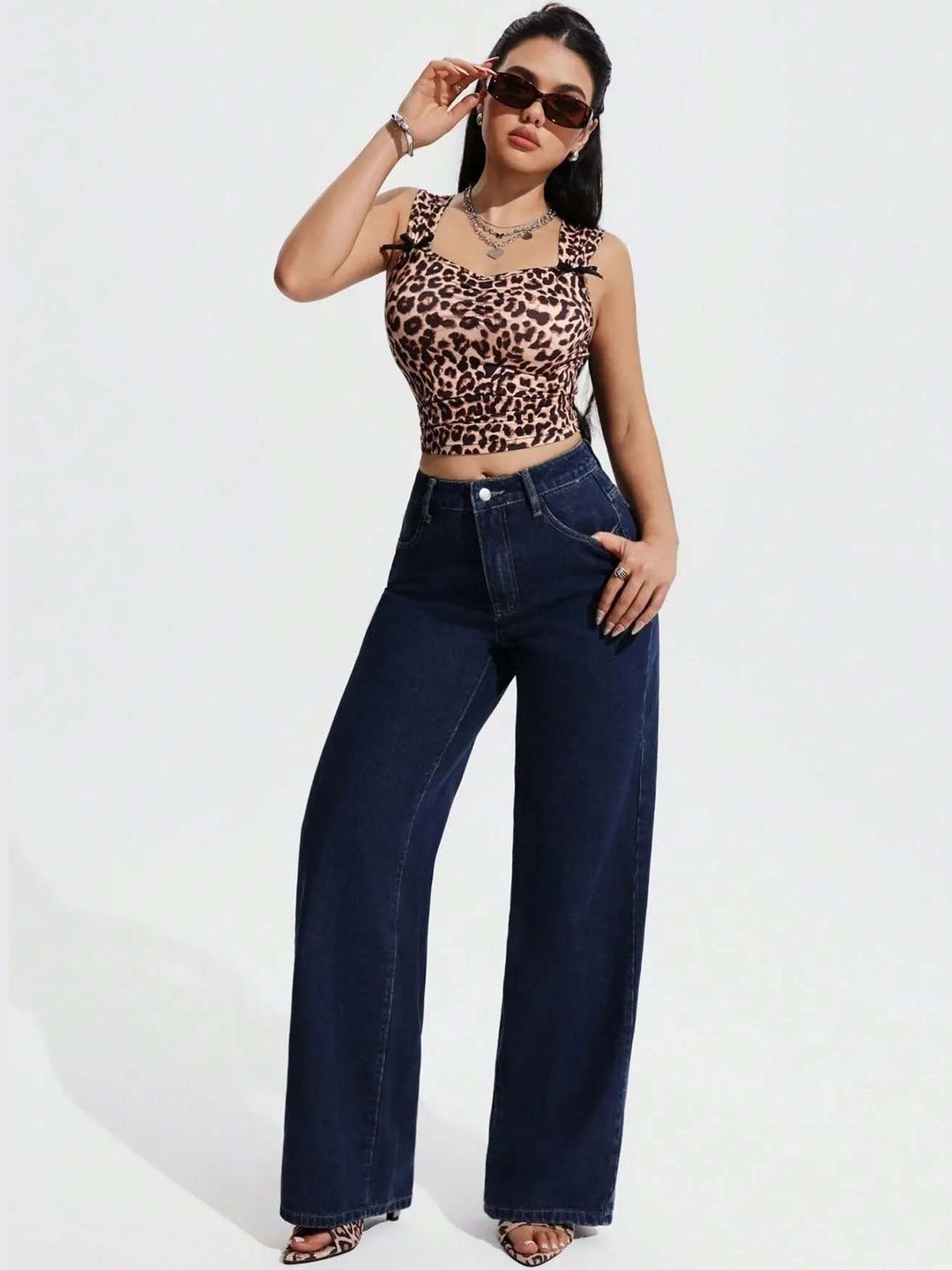 Women Classic Wide Leg High-Rise Stretchable Jeans