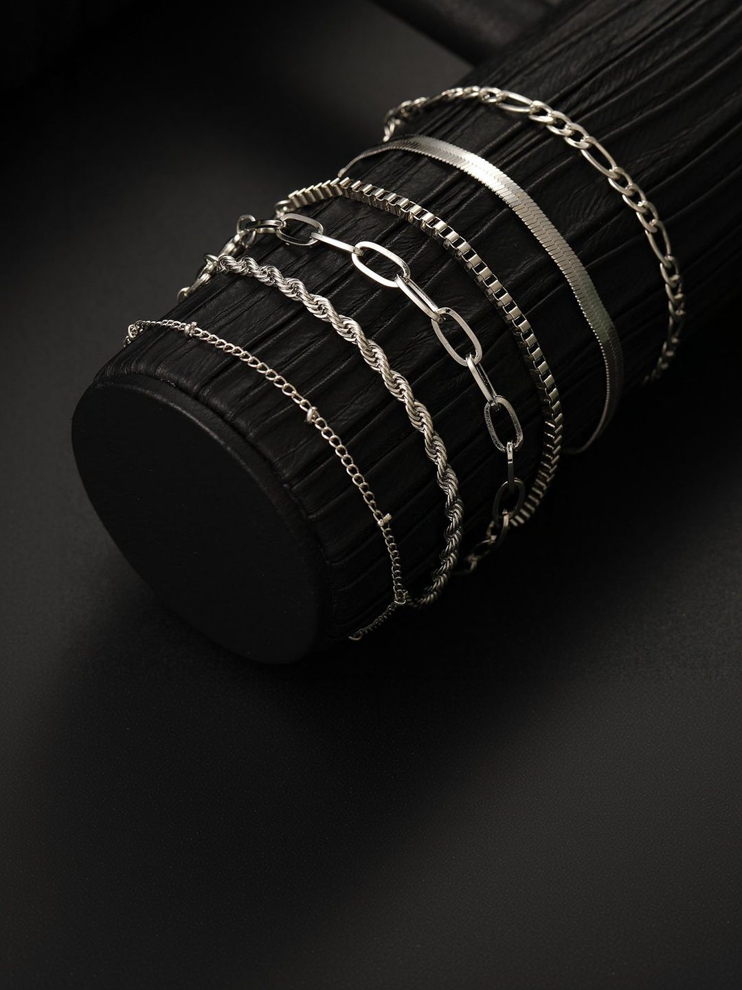 Women 6 Silver-Plated Armlet Bracelet