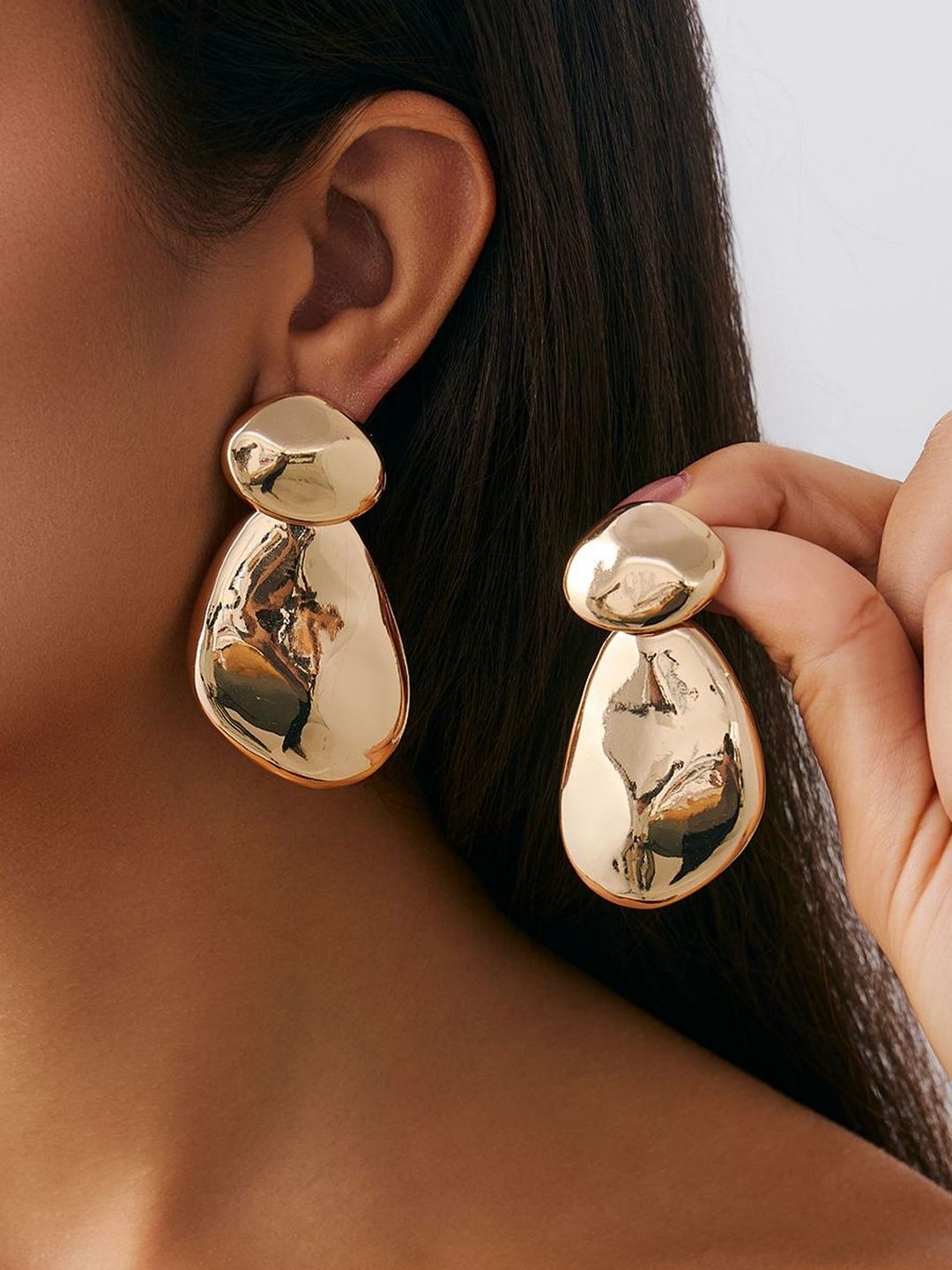 Oval Studs Earrings