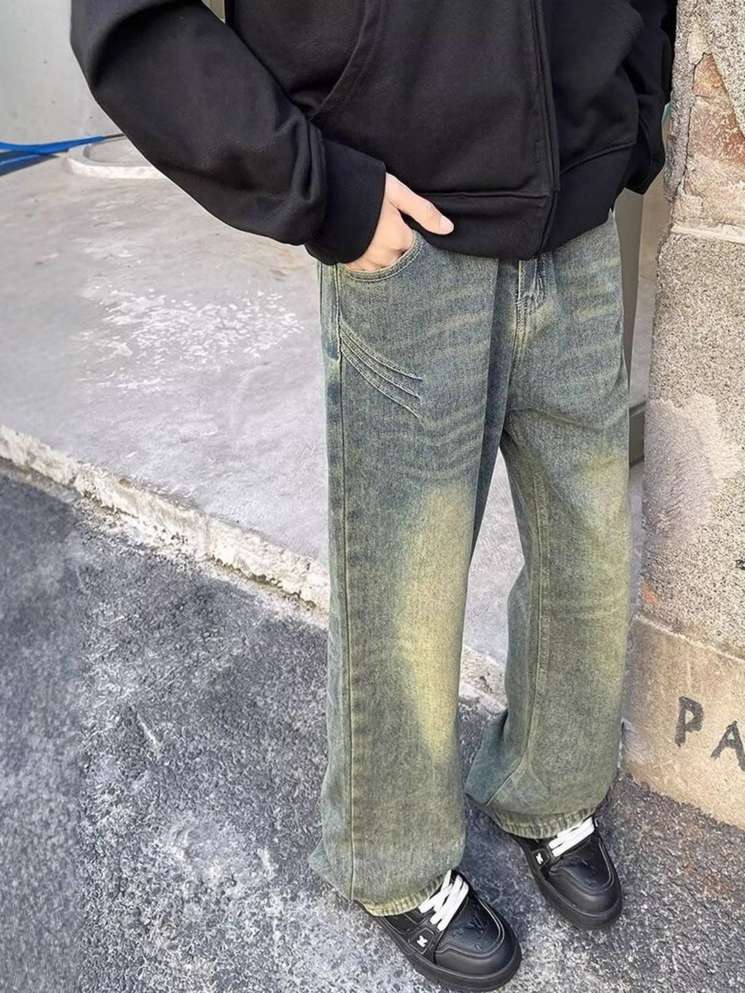 Men Flared Mid-Rise Light Fade Jeans