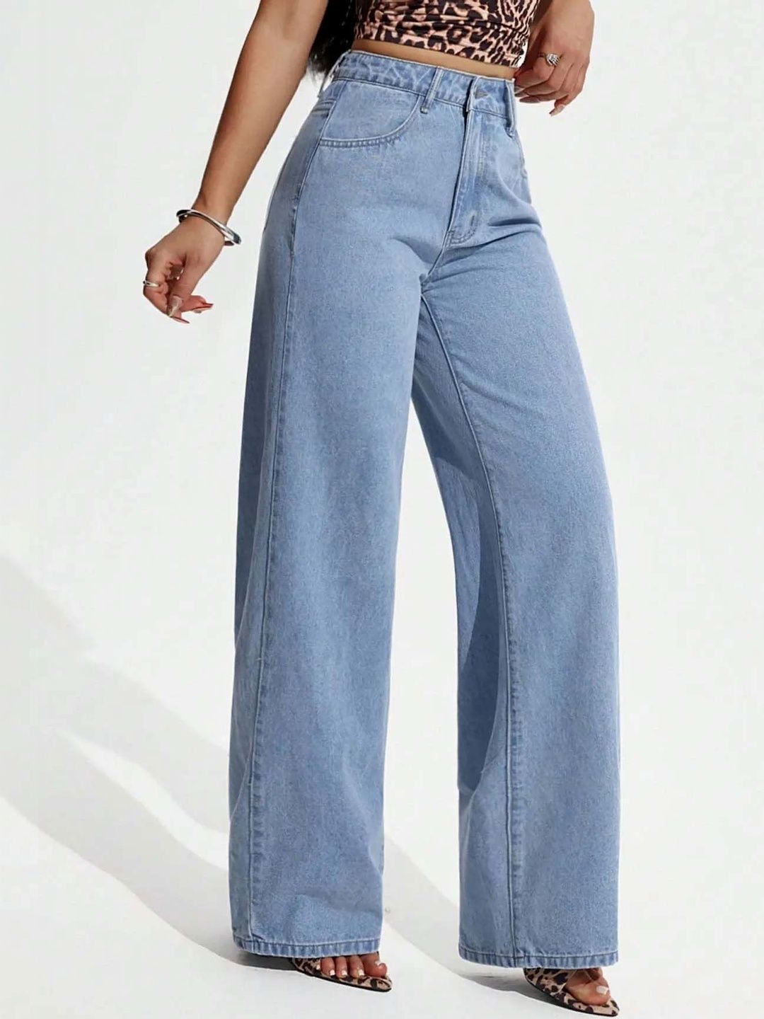 Women Wide Leg High-Rise Light Fade Jeans