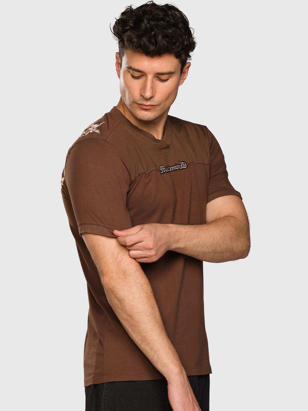 Men Printed V-Neck T-shirt