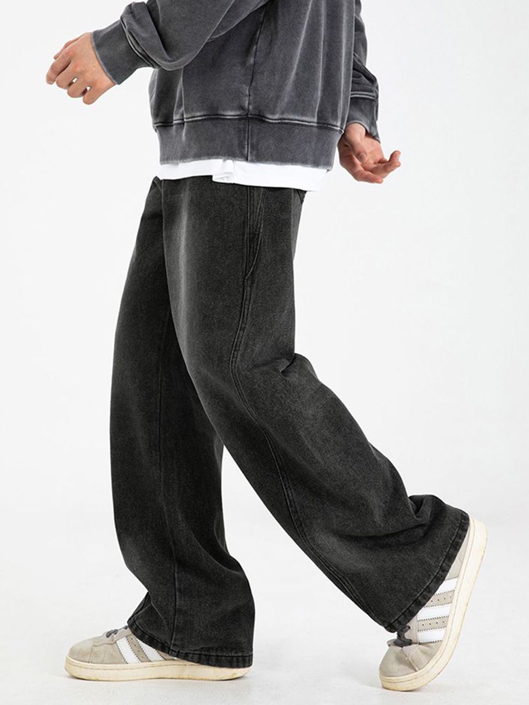 Men Mid-Rise Light Fade Retro Denims Jeans