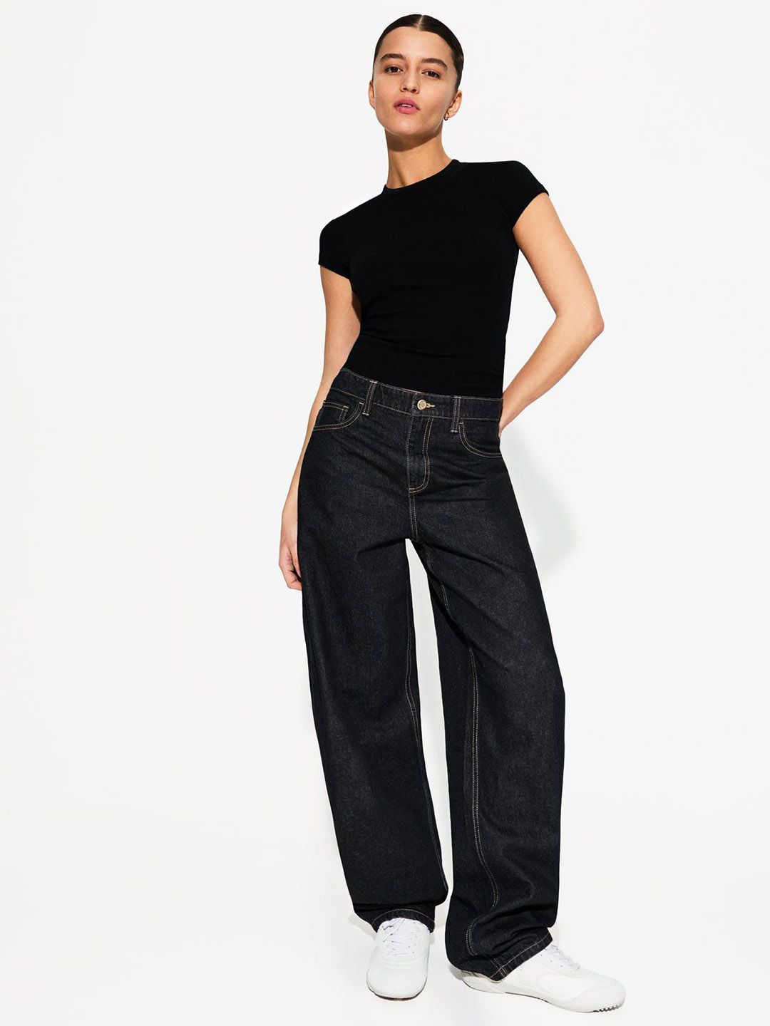 Short sleeve crew neck T-shirt