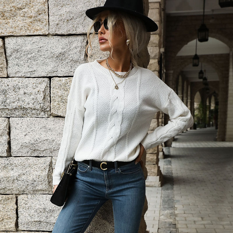 Loose Cable Knit Pullover with Crewneck and Long Sleeves