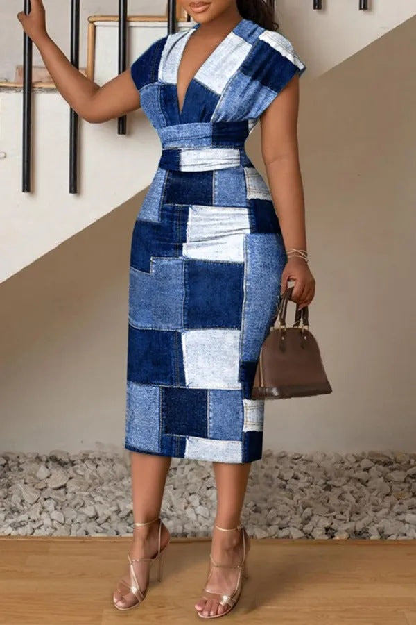 Printed Bodycon Midi Dress with V-Neck and Short Sleeves