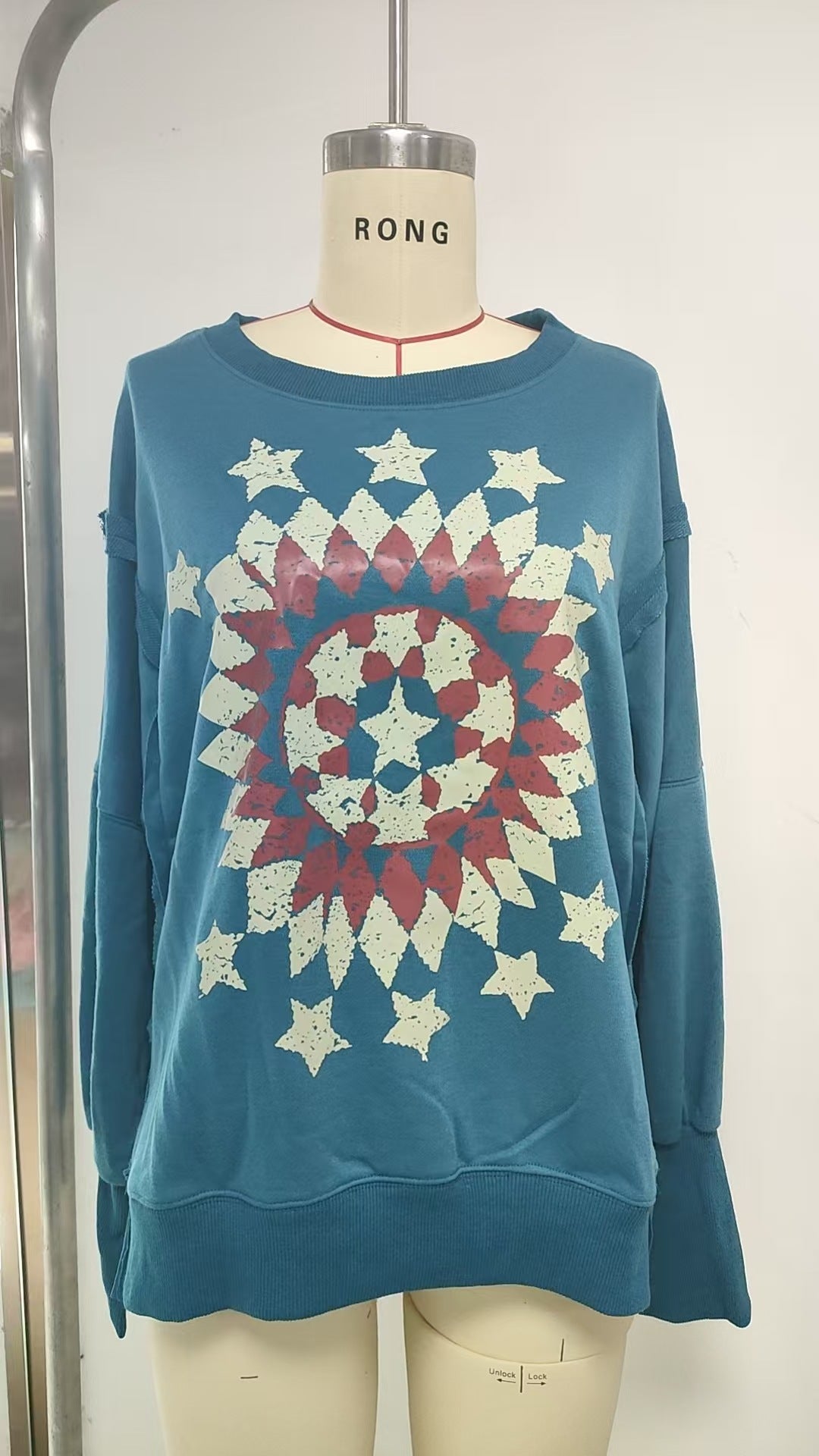 Loose Fit Graphic Pullover Sweatshirt with Balloon Sleeves