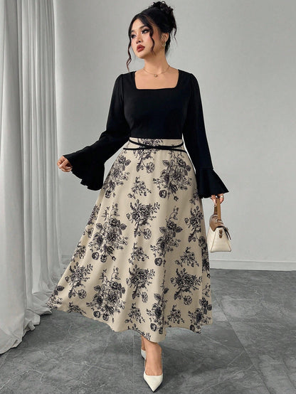 A-Line Floral Print Maxi Dress with Square Neck and Flared Sleeves