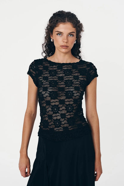 Fitted Floral Lace Top with Crew Neck and Short Sleeves