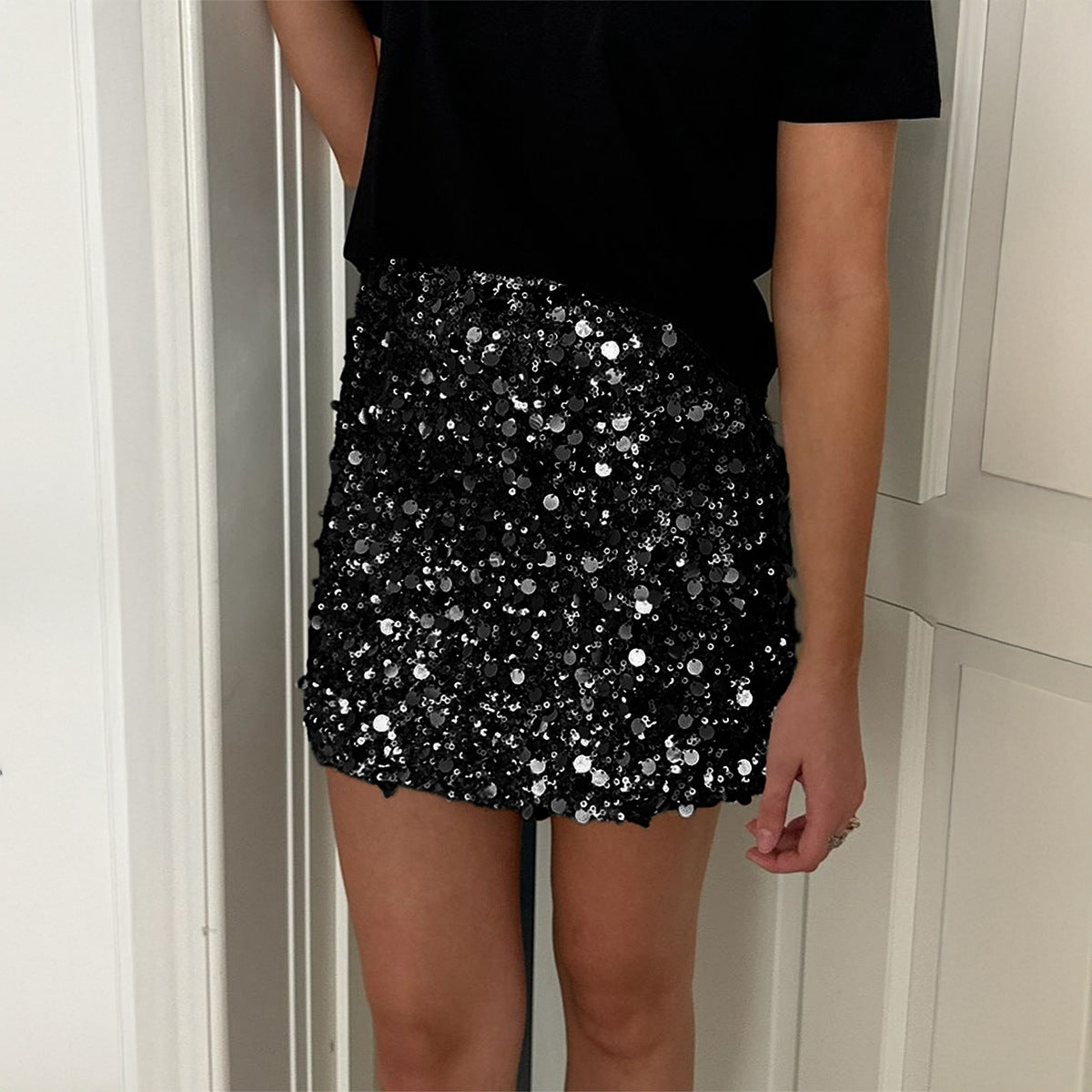 Bodycon Sequin Mini Skirt in Knitted Fabric