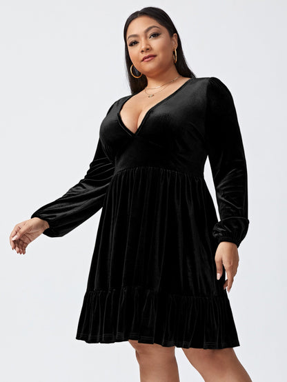 A-Line Velvet Mini Dress with V-Neck and Pleated Hem