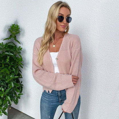 Loose Knit Cardigan with V-Neck and Scalloped Hem