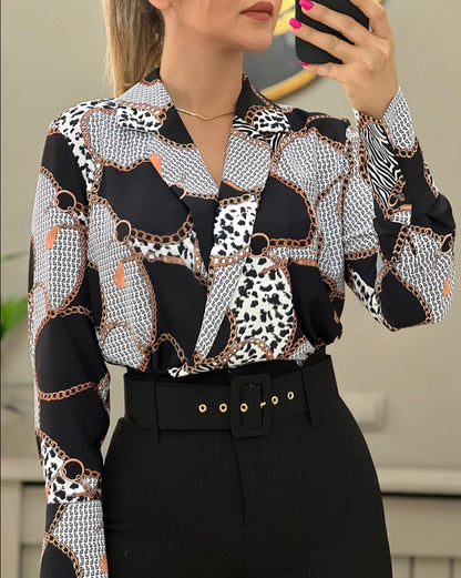 Chain Print Pullover Blouse with V-Neck and Long Sleeves