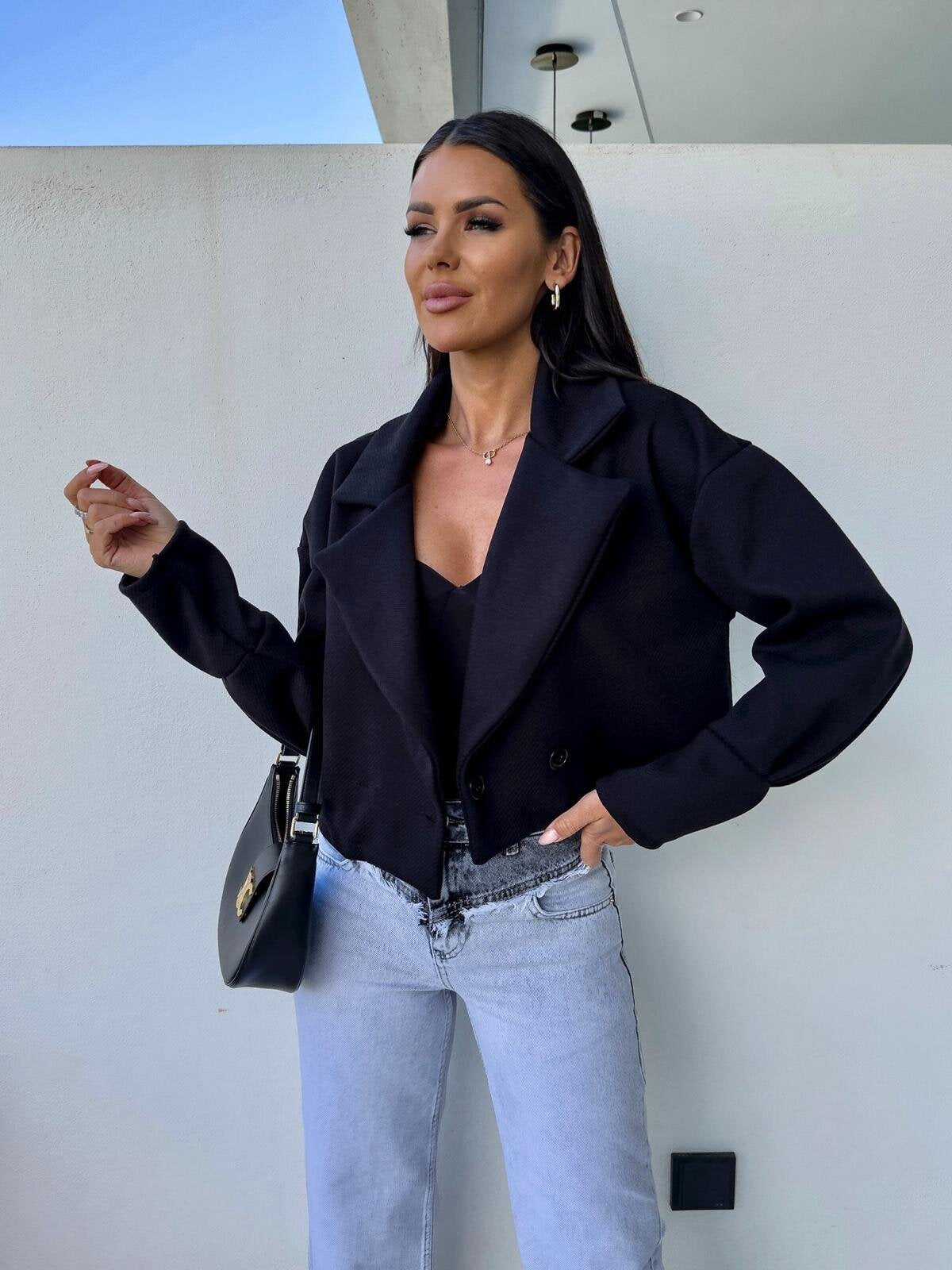 Cropped Jacket with Suit Collar and Double-Breasted Front