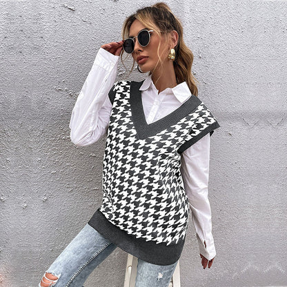 Oversized Houndstooth Knitted Vest with V-Neck