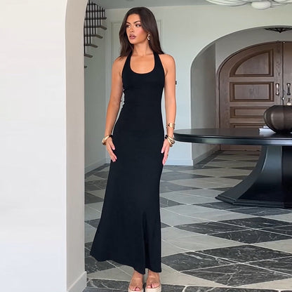 Solid Bodycon Maxi Dress with Halterneck and Scoop Neck