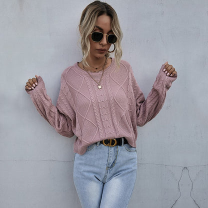 Loose Cable Knit Pullover with Crewneck and Long Sleeves