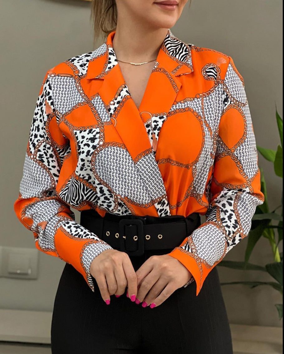 Chain Print Pullover Blouse with V-Neck and Long Sleeves