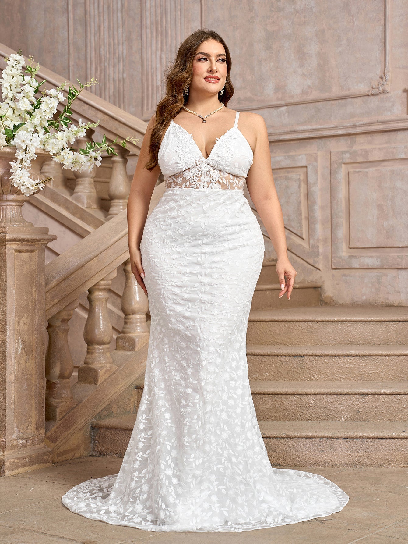 Trumpet Wedding Gown with Deep V-Neck and Leaf Embroidery