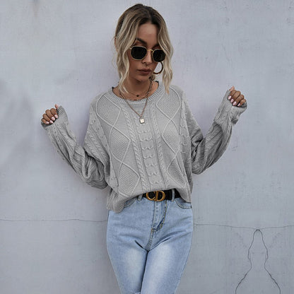 Loose Cable Knit Pullover with Crewneck and Long Sleeves
