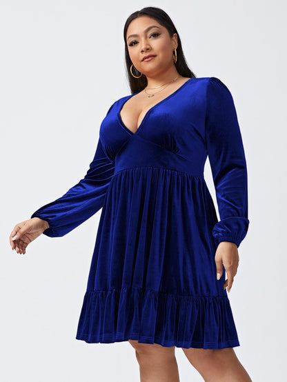 A-Line Velvet Mini Dress with V-Neck and Pleated Hem