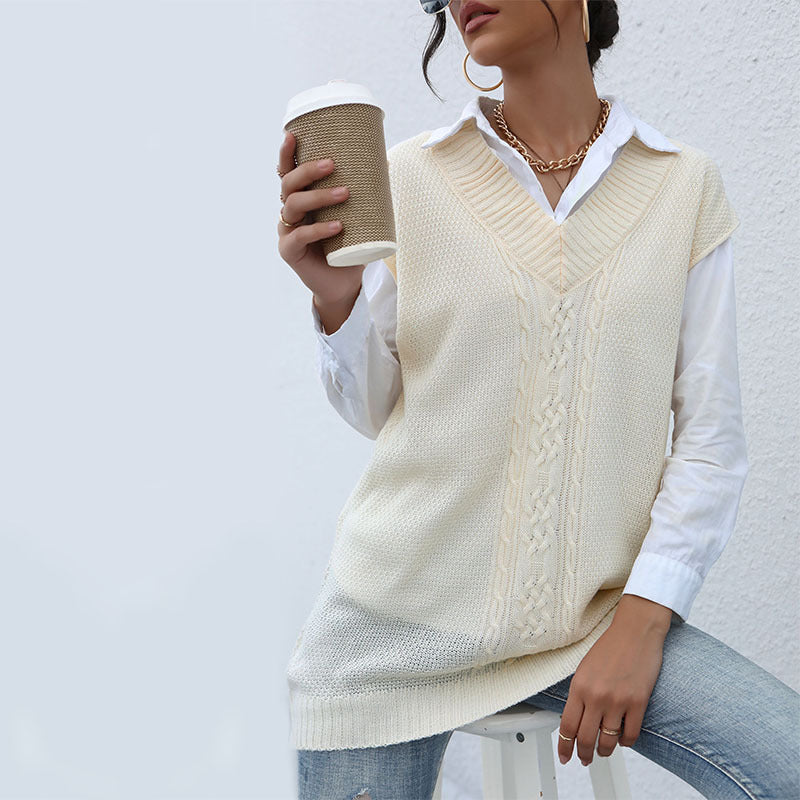 Loose-Fit Cable Knit Sweater Vest with V-Neck