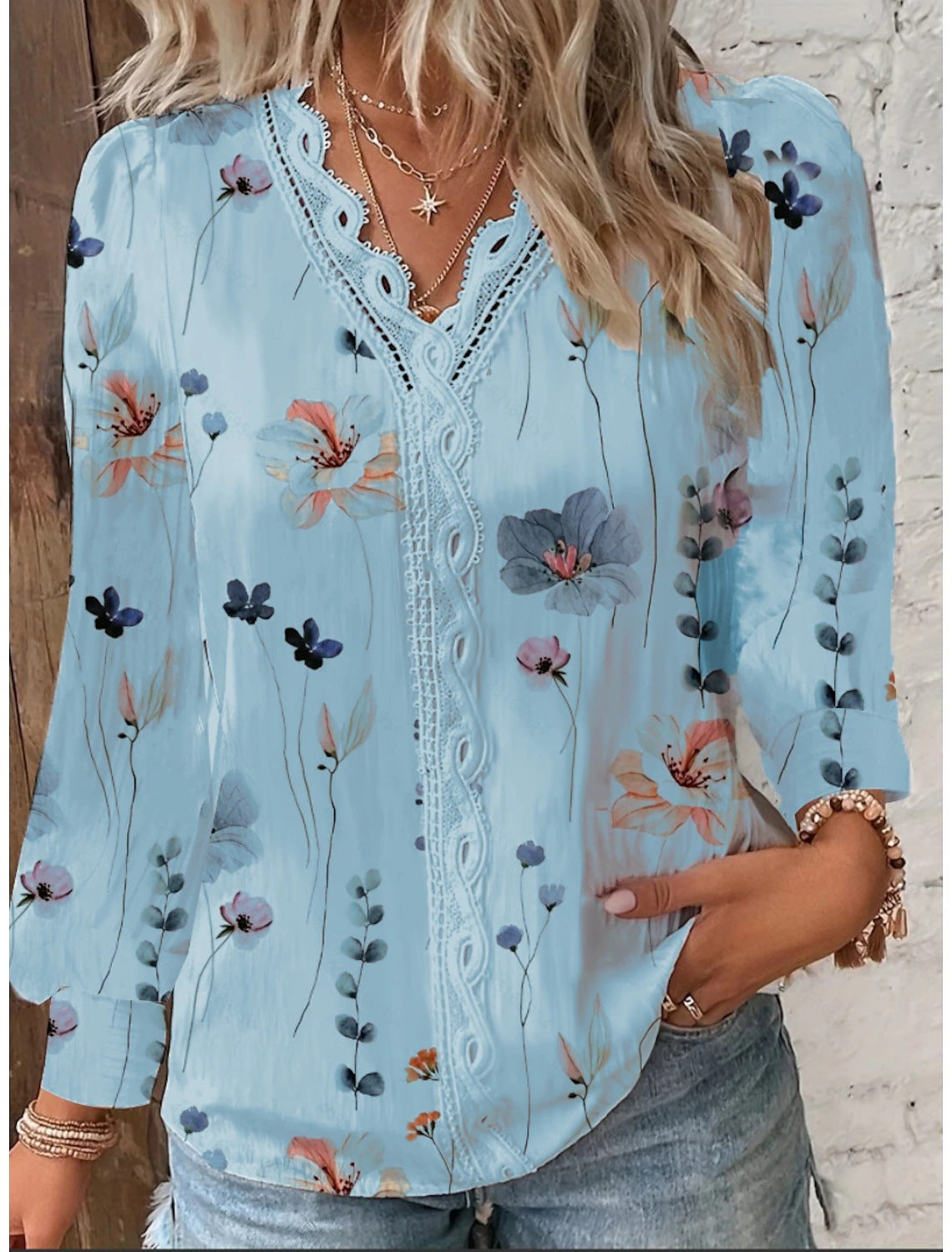 Floral Print Blouse with Lace V-Neck and Long Sleeves
