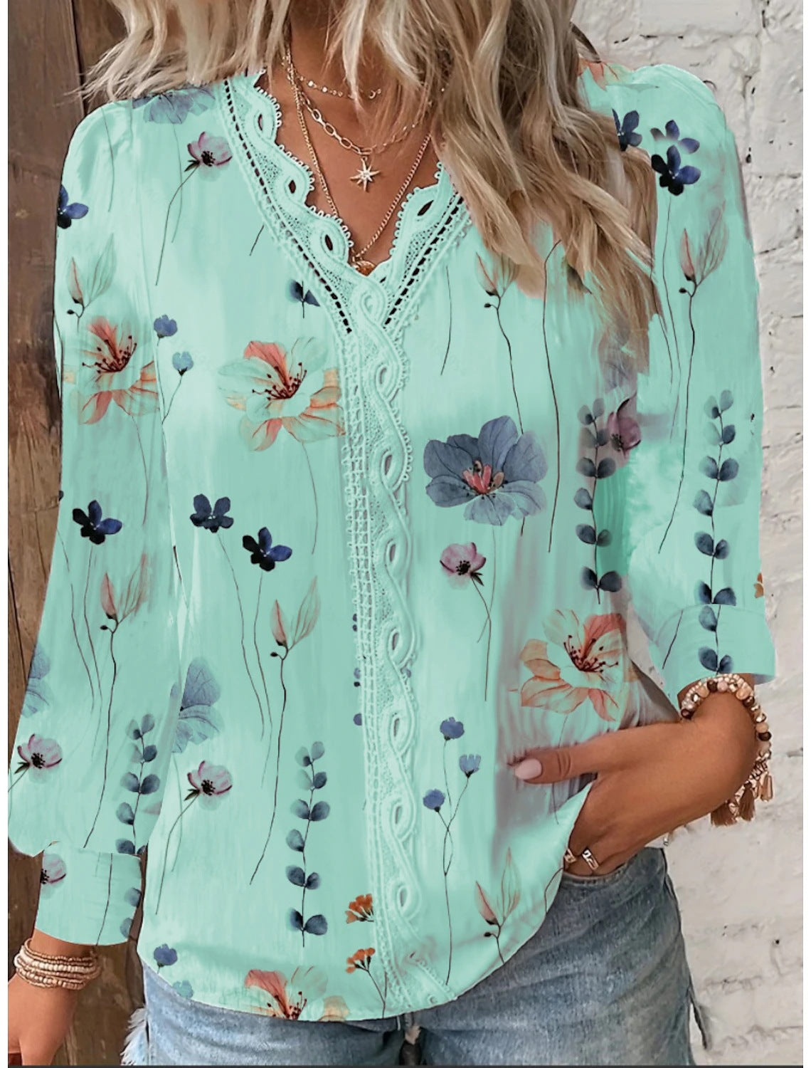 Floral Print Blouse with Lace V-Neck and Long Sleeves