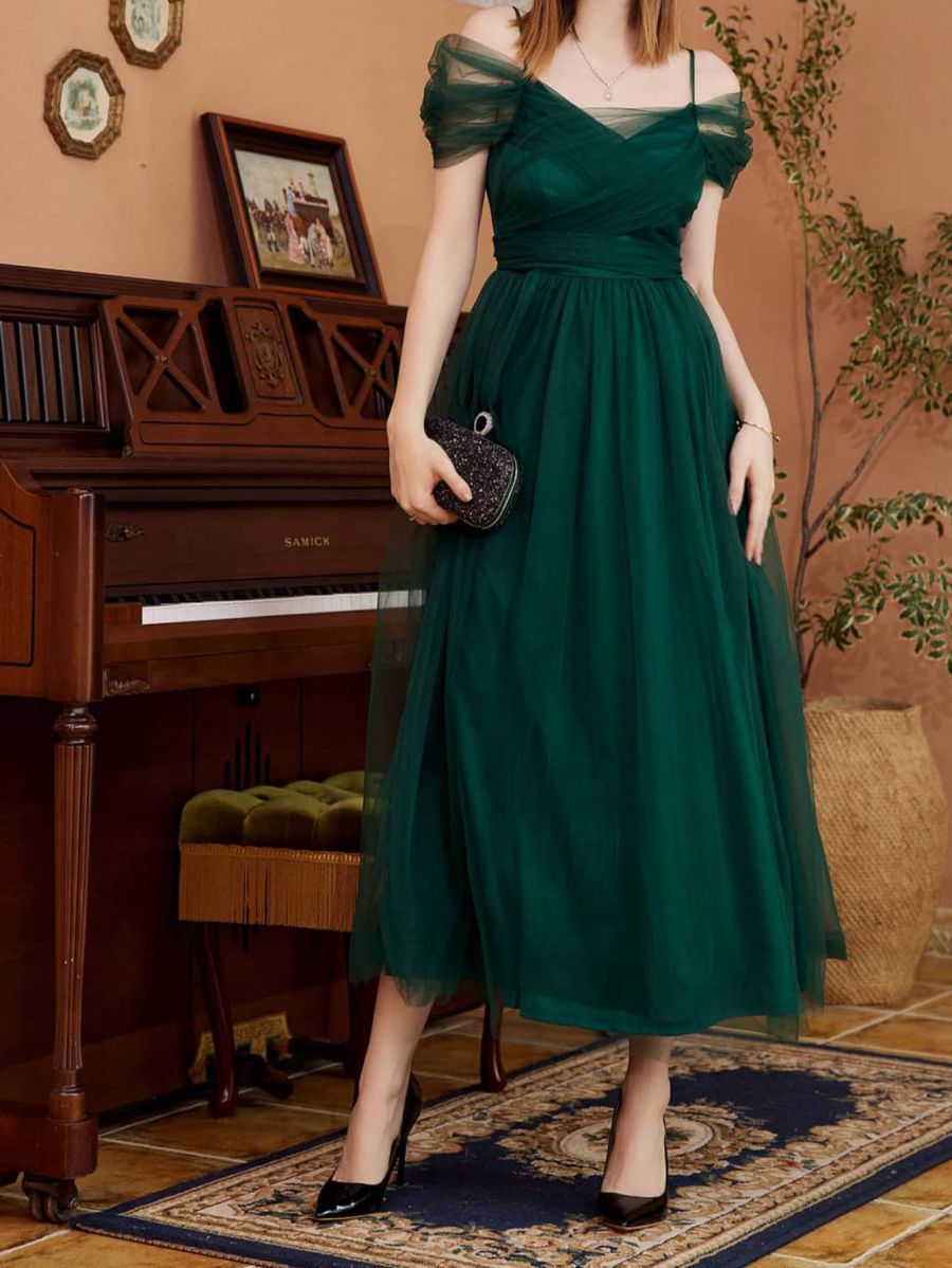 A-Line Midi Dress with V-Neck and Mesh Off-Shoulder Sleeves