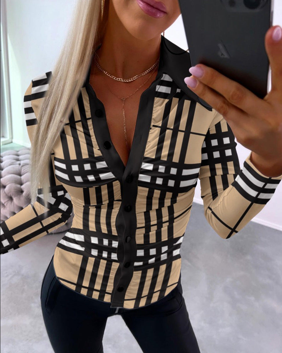 Fitted Printed Shirt with V-Neck and Ruched Detail