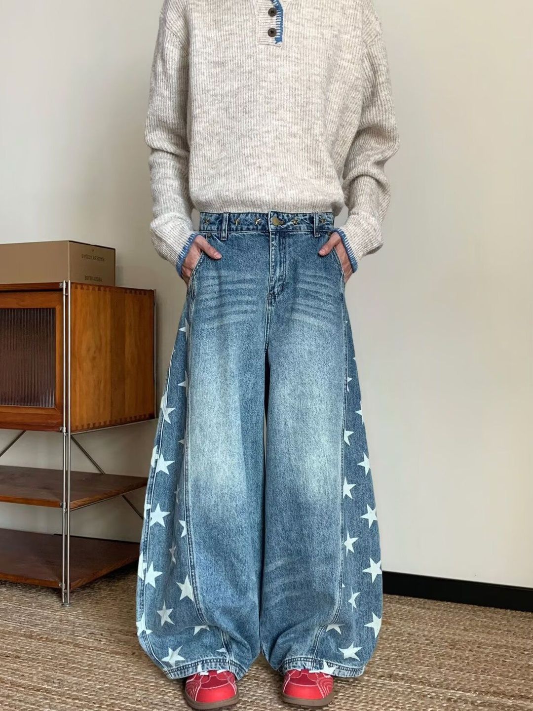 Men Wide Leg Mid-Rise Light Fade Printed Jeans