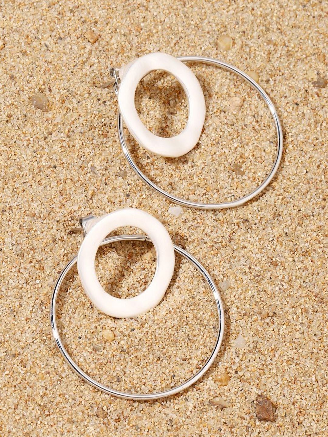 SALTY Pack of 2 Women Veracity Round Silver Earring