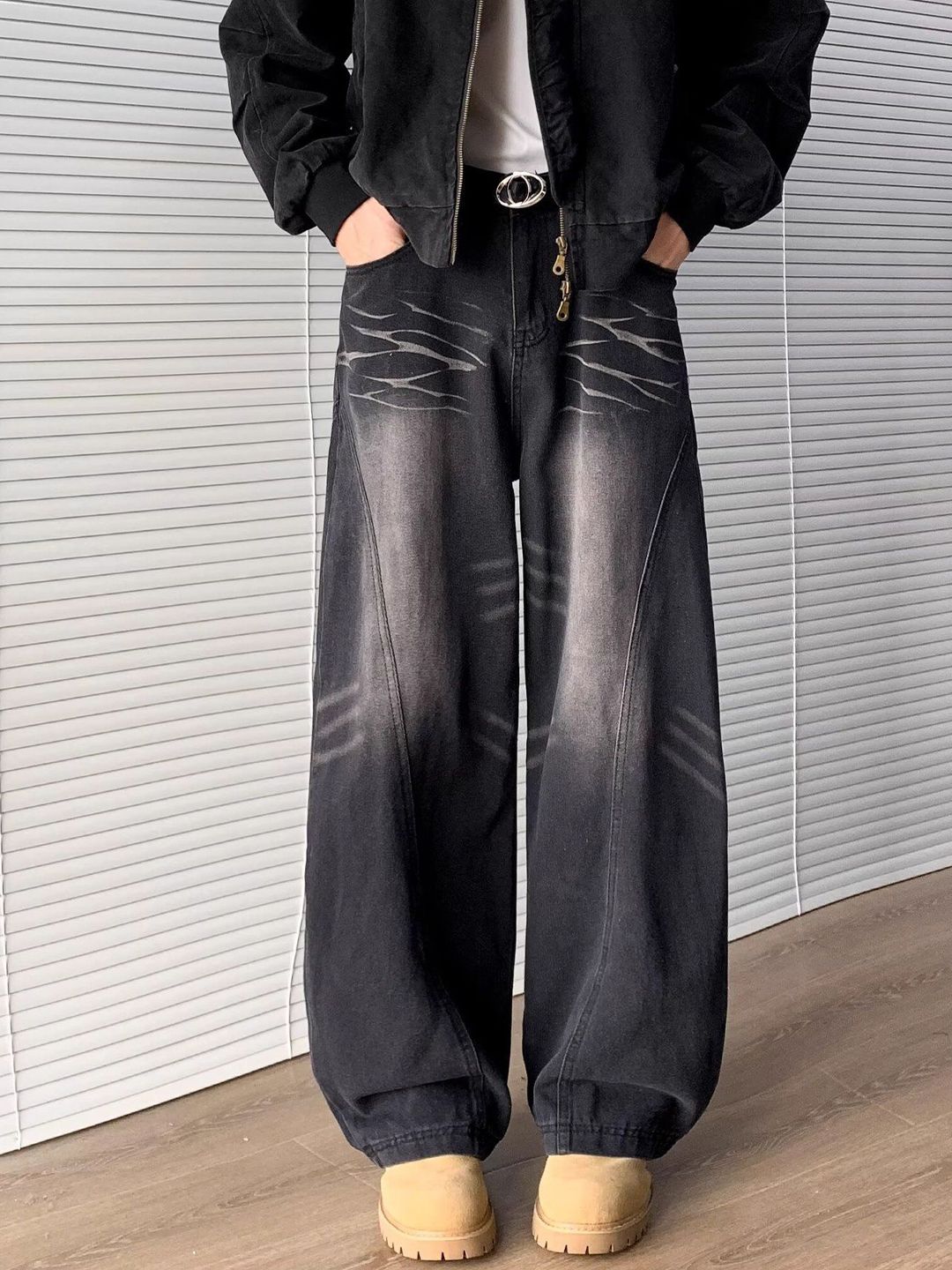 Men Baggy Mid-Rise Heavy Fade Jeans