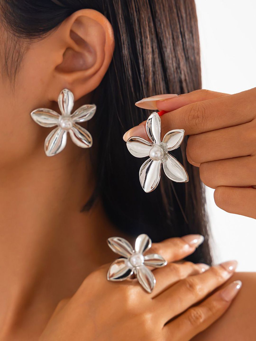 Set Of 2 Silver Plated Beaded Floral Shaped Studs with Finger Ring