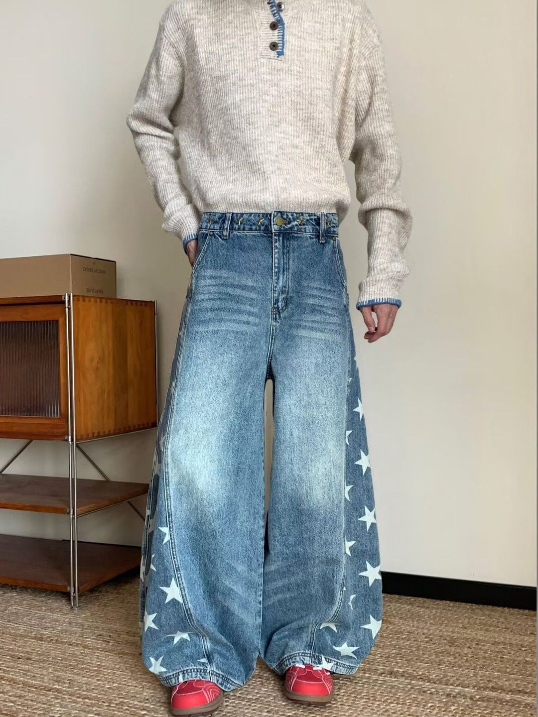 Men Wide Leg Mid-Rise Light Fade Printed Jeans