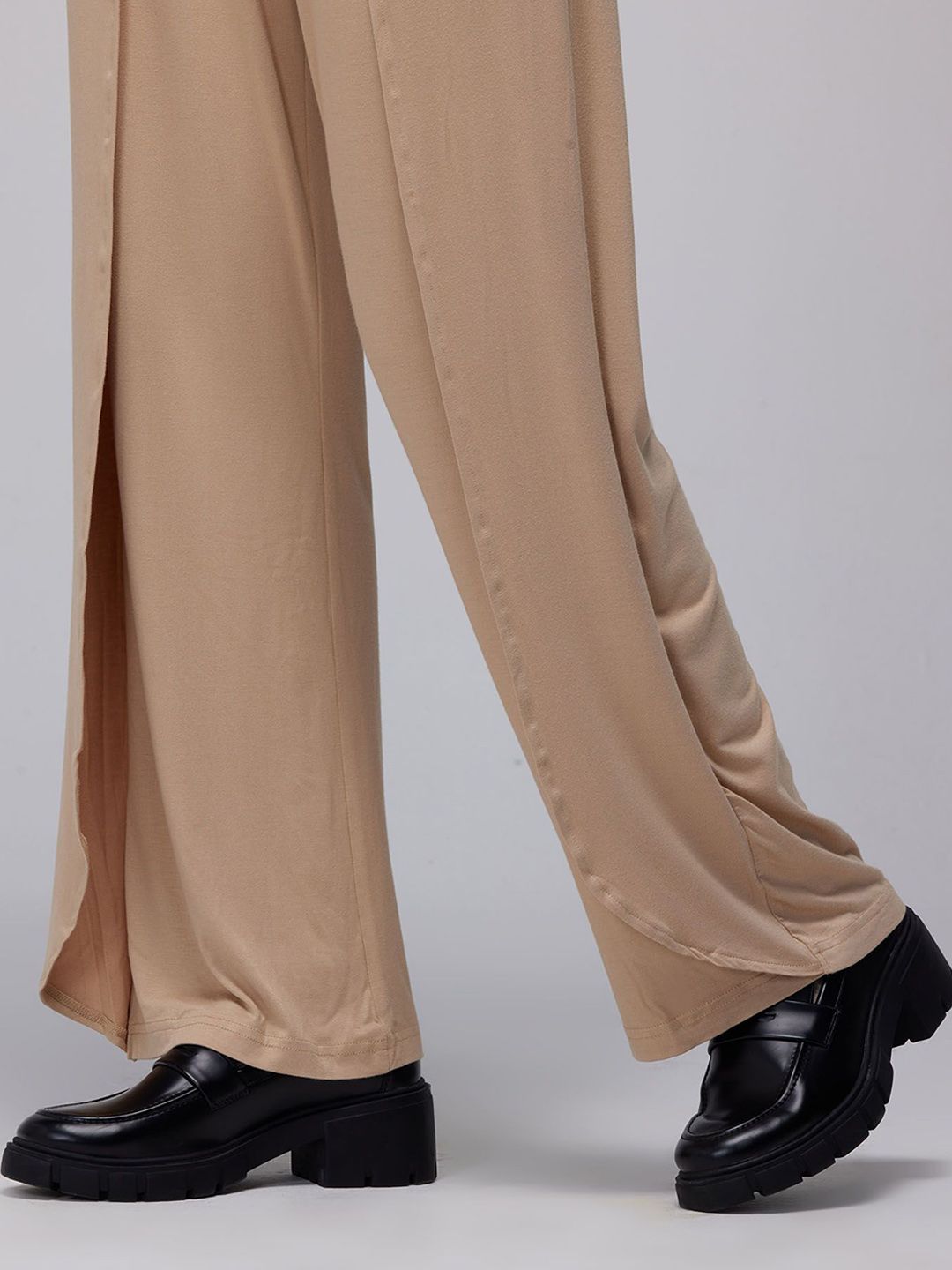 Sand Ease Flare Pants