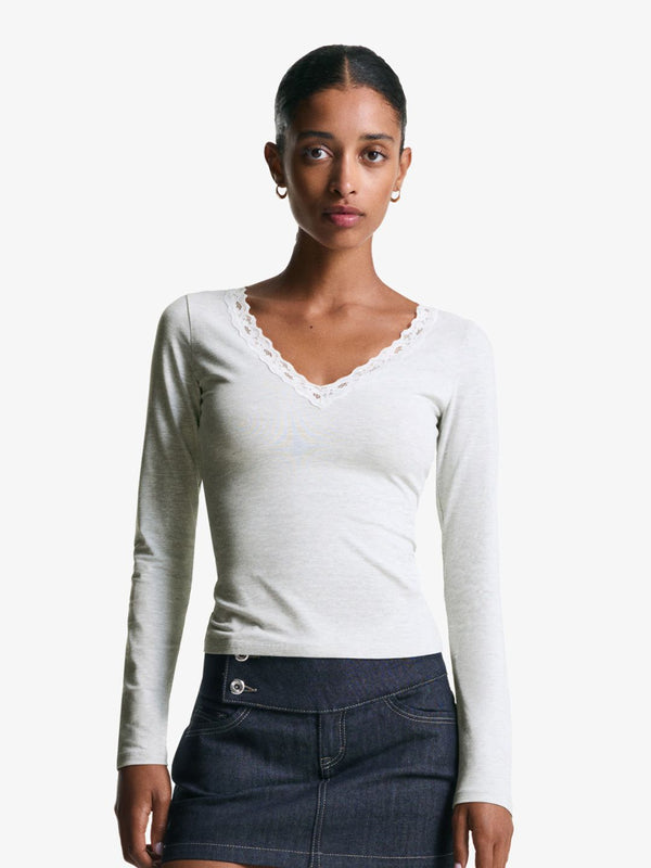 Long sleeve lace T-shirt