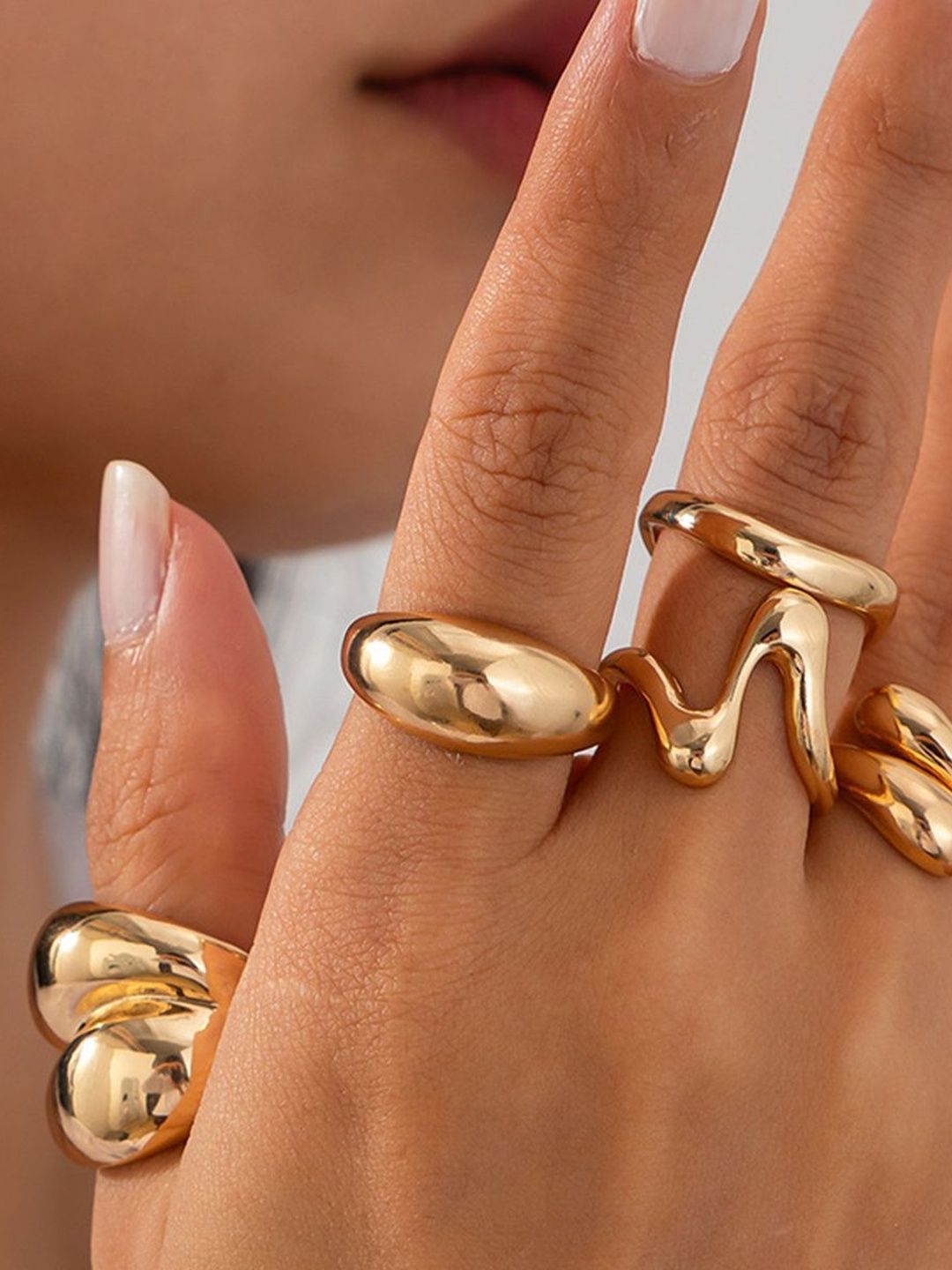 Set of 5 Gold-Plated Finger Ring