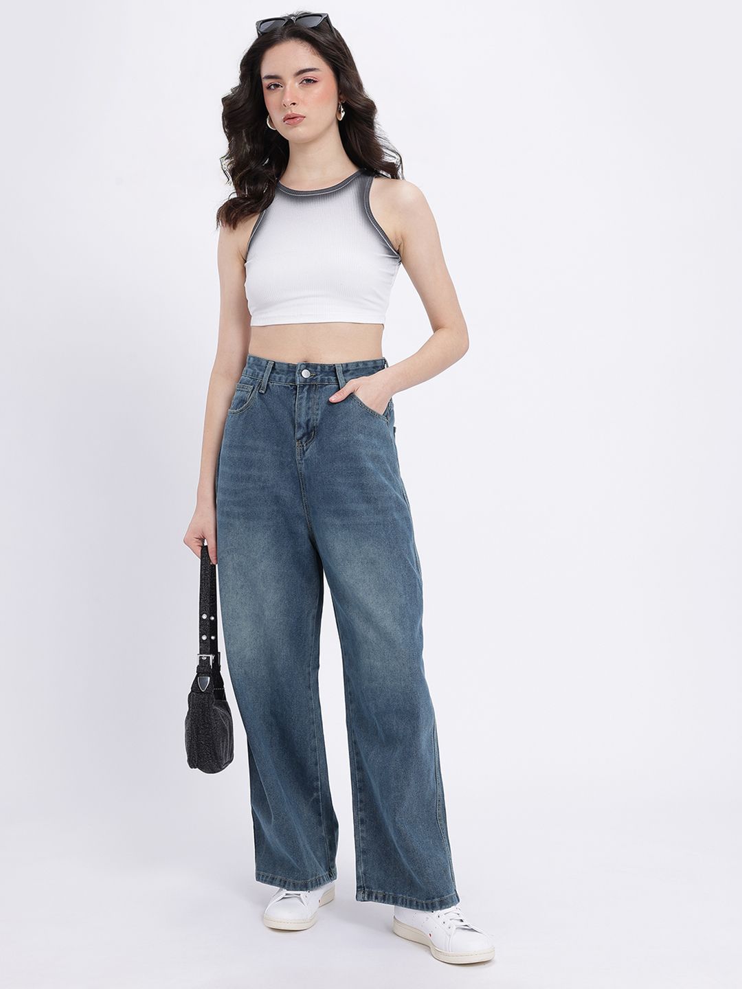 Women Mid-Rise Light Fade Flared Jeans