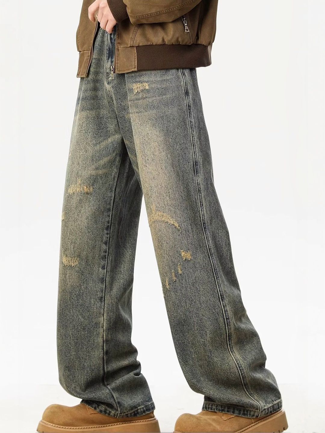Men Wide Leg Mid-Rise Light Fade Jeans